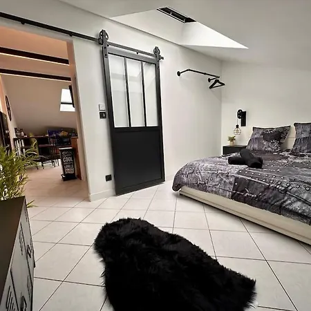 Apartment New : L'industriel Proche